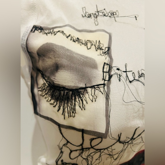 This is a vintage new with tags iconic Jean Paul Gaultier top. Size medium. Rare - Picture 4 of 16